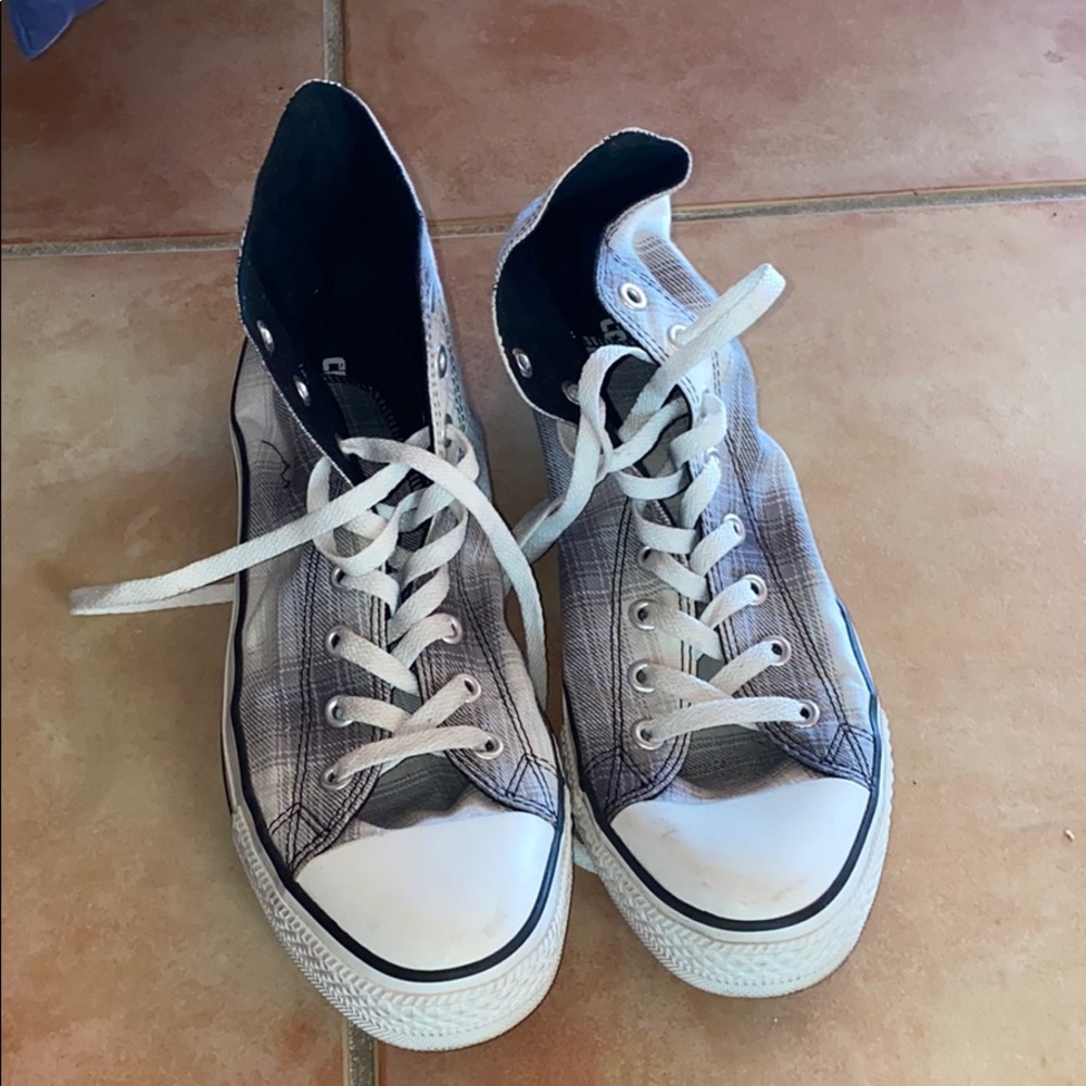 Size 11 men’s Converse All stars